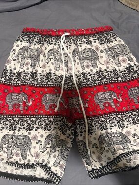 Men's Red & White Elephant Print Athletic Drawstring Shorts